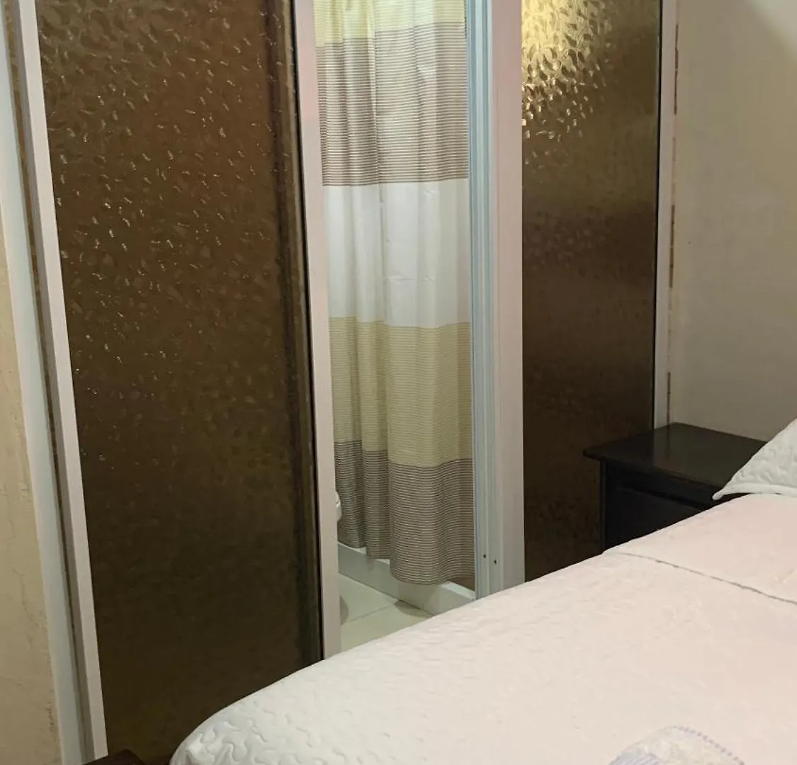 ApartaHotel Dona Reyna Habitaciones Compartidas El Higo